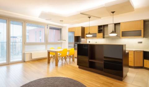 Prenájom zariadeného 3izb. bytu s parkovacím státím, BA - Trnávka