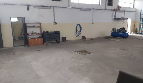 PRIPRAVUJEME NA PRENÁJOM HALU NA ČAPAJEVOVEJ ULICI, PREŠOV