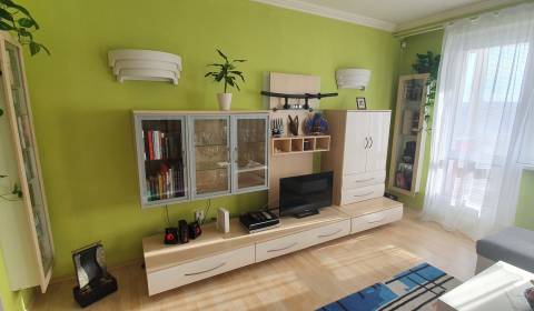 2 IZBOVÝ BYT, 2 X LOGGIA, VEĽKÁ KÚPEĽŇA, KLIMATIZÁCIA - Ľ. FULLU - KV