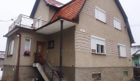 Exkluzívny predaj rodinného domu v Obci Lazany okres Prievidza