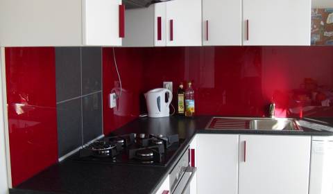 Prenájom 2 izbový byt s balkónom Račianska ul. Nové Mesto