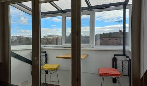 Prenájom 1 izbového bytu na Matúšovej ulici 