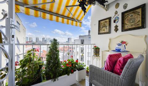 Predaj 3 izbový byt, Kollárovo námestie, 125 m2, Staré mesto