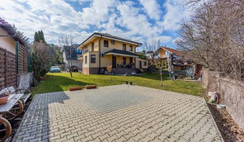 BabonyTRE | veľkorysý 5 izbový rodinný dom Bratislava 
