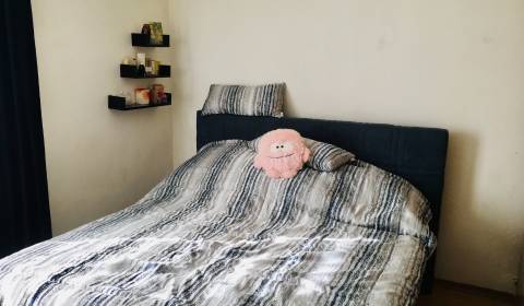 ZNÍŽENÁ CENA a VÝHRADNE len u Nás, ponúkame na predaj 3-izbový byt