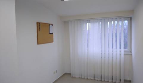 Na prenájom priestor 24 m2, Trnava ulica Hospodárska