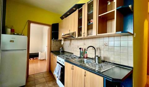 Prenájom  3 izbový byt, Mamateyova ulica, Bratislava V. Petržalka