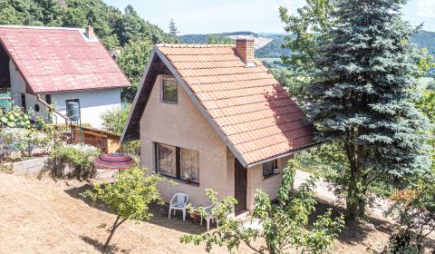 Na predaj CHATA s pozemkom pri lese v Obci Sokoľ, okres Košice-okolie