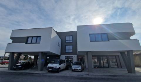 Predaj nebytový priestor novostavba prízemie 59 m2 Hanzlíková-Trenčín