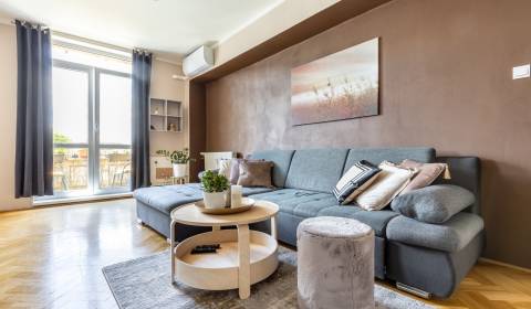 2 IZB. BYT NA KOMENSKÉHO ULICI 70m2