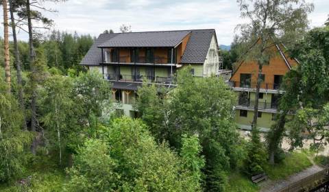 Predaj apartmán Vysoké Tatry, nové, prízemie 3 - izbový 76 m2 + terasa