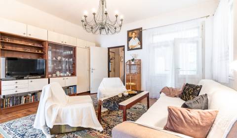 Na PREDAJ 3-izbový tehlový byt, ulica Štúrova, Košice - Staré Mesto
