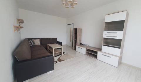 REZERVOVANÉ! Predáme 2 izbový byt, Novomeského ul., Nitra - Klokočina