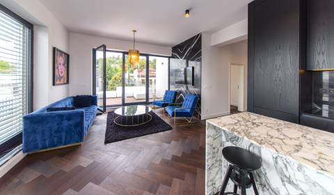 Exkluzívny 4i penthouse, 102m2, terasa 82m2, výhľad, parkovanie,Slavín