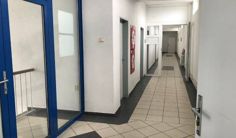 Prenájom kancelárske priestory Prievozská ul. 24m2- 300 m2