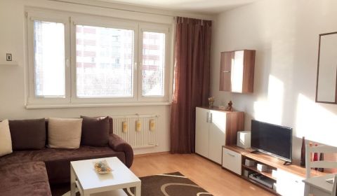 Prenájom 3 izbový byt, Hrobákova ulica, Bratislava V Petržalka