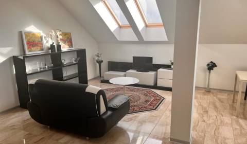 Prenájom 4 izb. apartmánu v rezidenčnom dome Hlboká - Staré Mesto