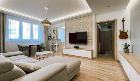 PREDAJ Charizmatický 3 izbový byt s rekonštrukciou v Ružinove