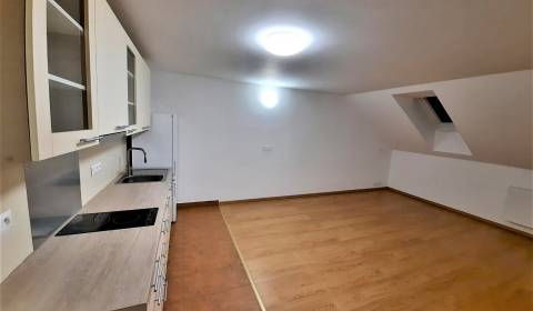 GARSÓNKA NA PRENÁJOM, NOVOSTAVBA, KLIMATIZÁCIA, KUPECKÉHO UL., PEZINOK