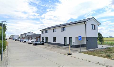 NOVOSTAVBA - KRÁSNY 3.BYT ZO ZÁHRADOU A PARKOVANÍM - MARHUĽOVÁ, SENEC