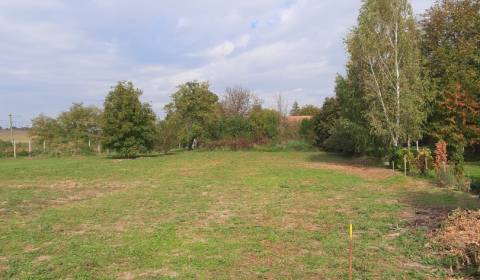 Rovinatý pozemok na predaj, Lúčnica nad Žitavou - Martinová, 1830 m2