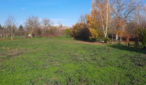 Rovinatý pozemok na predaj, Lúčnica nad Žitavou - Martinová, 1830 m2
