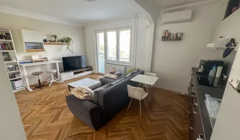 Príjemný 2i byt 43m2, s balkónom a pivnicou, v dobrej lokalite