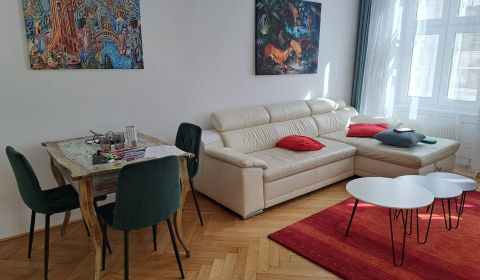 Prenajmeme 3 izb byt na pešej zóna na Pánskej ulici