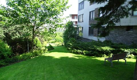 Staré Mesto »» veľký ( 200 m2 ) luxusnný 5 izbový byt