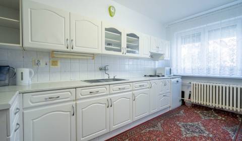 4-izbový rodinný dom na predaj, sídlisko Mravenisko, Topoľčany