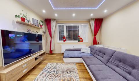 Nádherný kompletne zrekonštruovaný 2-izbový byt v Devínskej Novej Vsi 