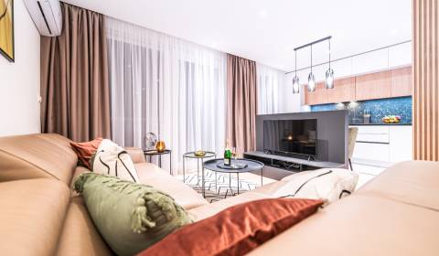 PRENAJATÉ:   3-izbový byt v Košiciach - Terasa, ulica Kysucká