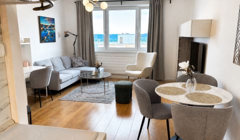 Prenájom moderný 2 izb. byt, Mozartova ulica, Bratislava I Staré Mesto