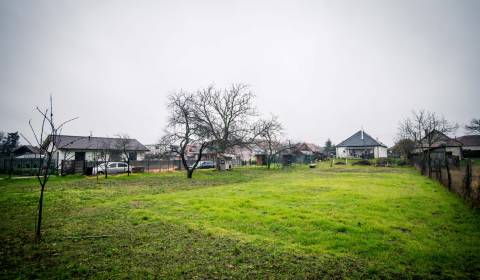 Rodinný dom s nádherným veľkým pozemkom na ďalšiu možnú výstavbu