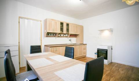 Rodinný dom, Hrnčiarovce nad Parnou, celková rozloha 1423 m²