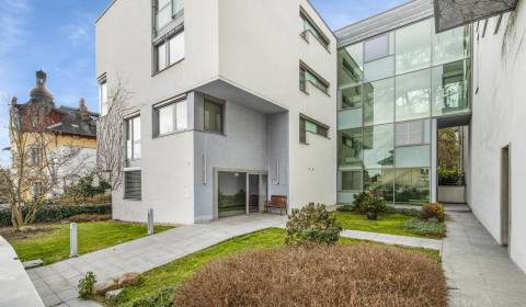 Exkluzívny 3 izbový byt, ul.Timravina, 112 m2, výhľad, parkovanie,BAI