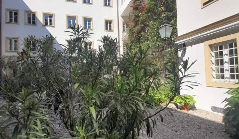 Prenájom kancelárske priestory 187 m² + 4x parking, BA I centr.