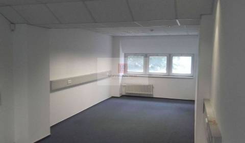 Prenájom kancelárie 39,2 m2 neďaleko Hlav. želez. stanice