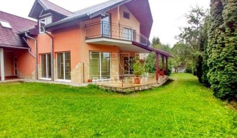 TUreality ponúka na predaj exkluzívny Rodinný dom vo Vysokých Tatrách
