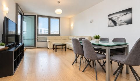  Luxusný moderný 3i byt s parkovaním na prenájom EUROVEA