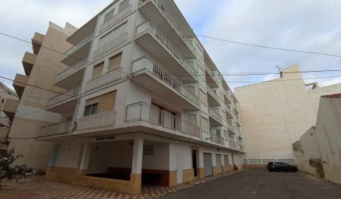 Zrekonštruovaný 4 izbový byt - Torrevieja Španielsko