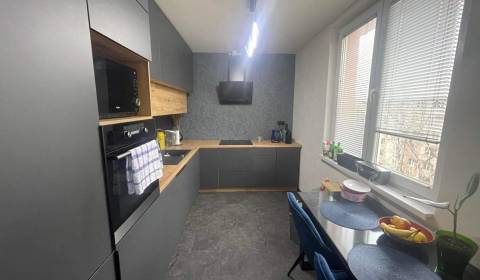 Prenajmem moderný 2 izbový byt s balkónom v Nových Zámkoch