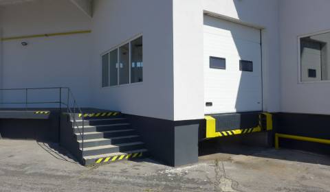 Sklad na prenájom po rekonštrukcii o ploche 1280 m2
