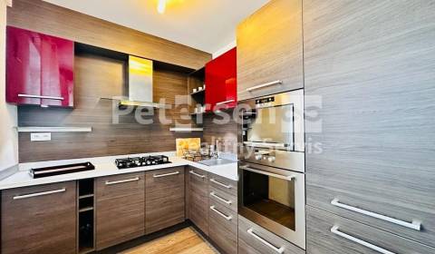  NA PRENÁJOM 3-IZBOVÝ BYT S BALKÓNOM, UL. TYRŠOVO NÁBREŽIE