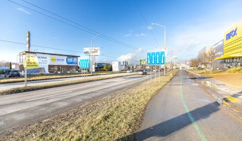 Exkluzívné kancelárske priestory / showroom - 160m2, 5x parking