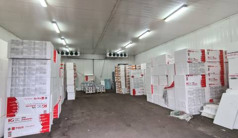 Na prenájom skladové priestory aj klimatizované Hurbanovo 