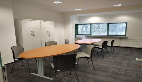 PRENÁJOM: Obchodné Priestory v Martine na Pešej Zóne, 25 m2 / 43 m2