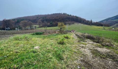 Pozemok na priemyselné, športové, rekreačné účely v obci Lúky- 2.797m2