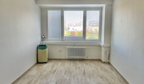 Dáme do prenájmu kanceláriu 22,5 m2  Bytčická cesta  Žilina  
