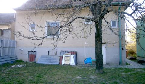 Podpivničený rodinný dom, Bratislavská, Piešťany